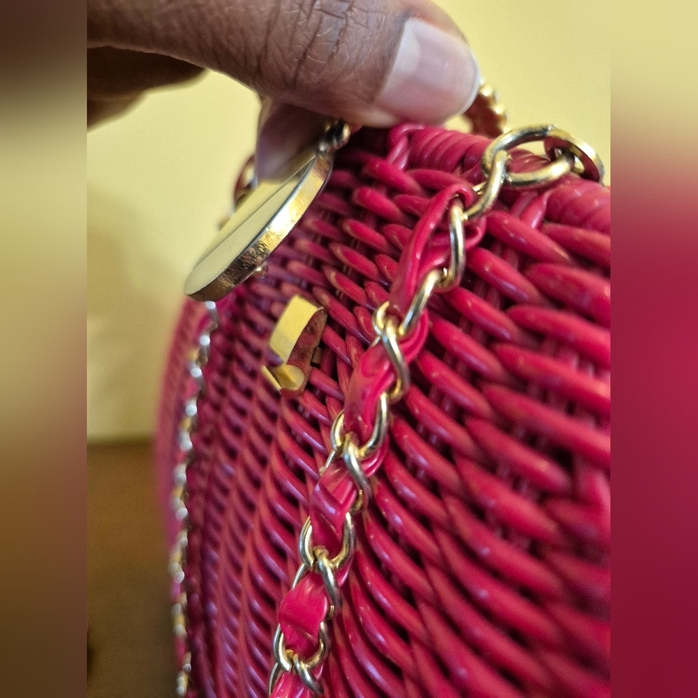 Vintage 1980s La Regale Bohemian Red Wicker Shoulder Purse With Gold Chain - Picture 6 of 8